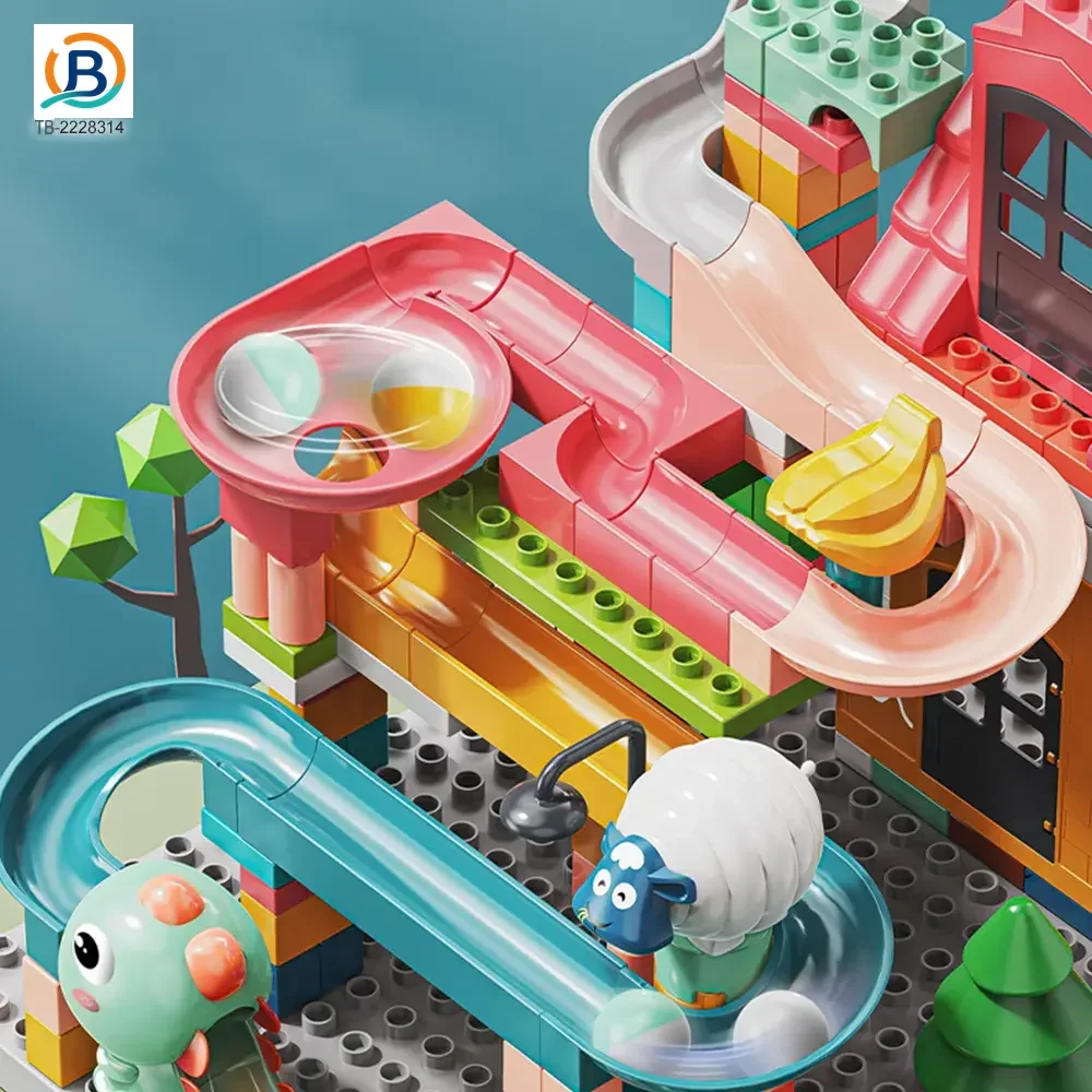 Cottage Track Toy, 230 Pieces, Dinosaur Farm Theme (TB-2228314) — product photograph 2